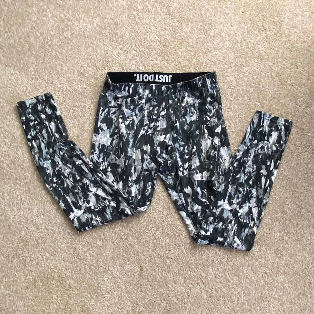 Nike leggings - Picture 3 of 4